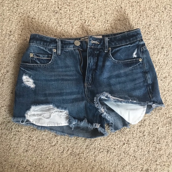 Size 01. Brand is Garage. Denim. Ripped. - Picture 1 of 2